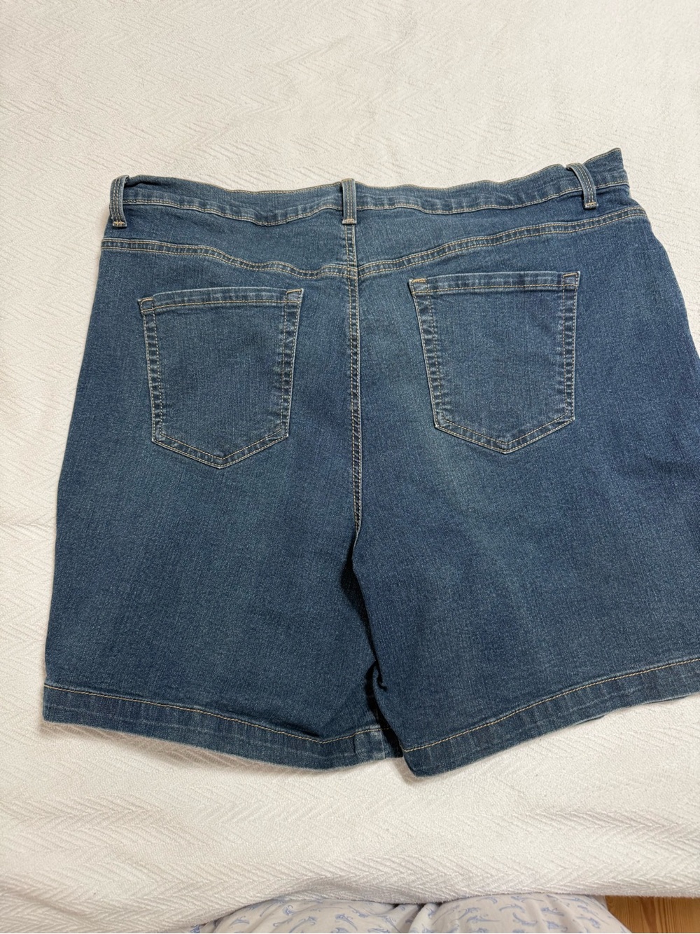 Gloria Vanderbilt Dark Blue Denim Shorts